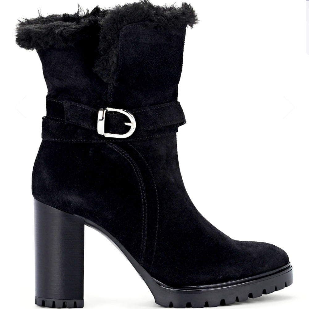 Barneys New York Black Suede Ankle Boots Sz 6